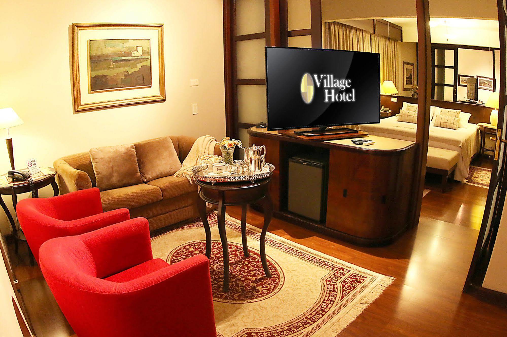 Village Hotel Ponta Grossa  Eksteriør billede